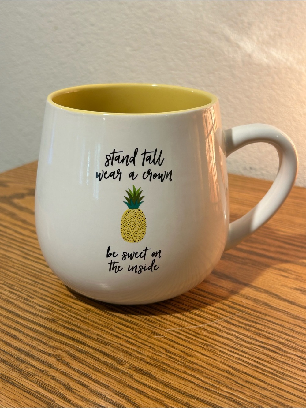 Muse White Ceramic Mug with Yellow Interior and Pineapple Graphic